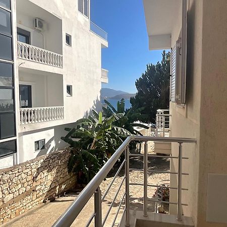 Mojito Beach Apartments With Free Parking Sarande Ngoại thất bức ảnh