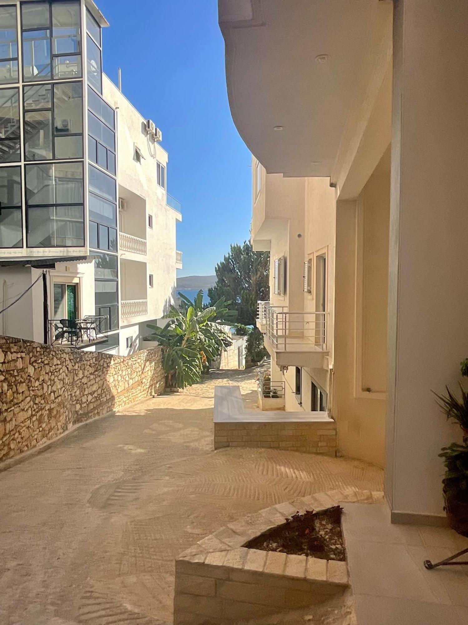 Mojito Beach Apartments With Free Parking Sarande Ngoại thất bức ảnh
