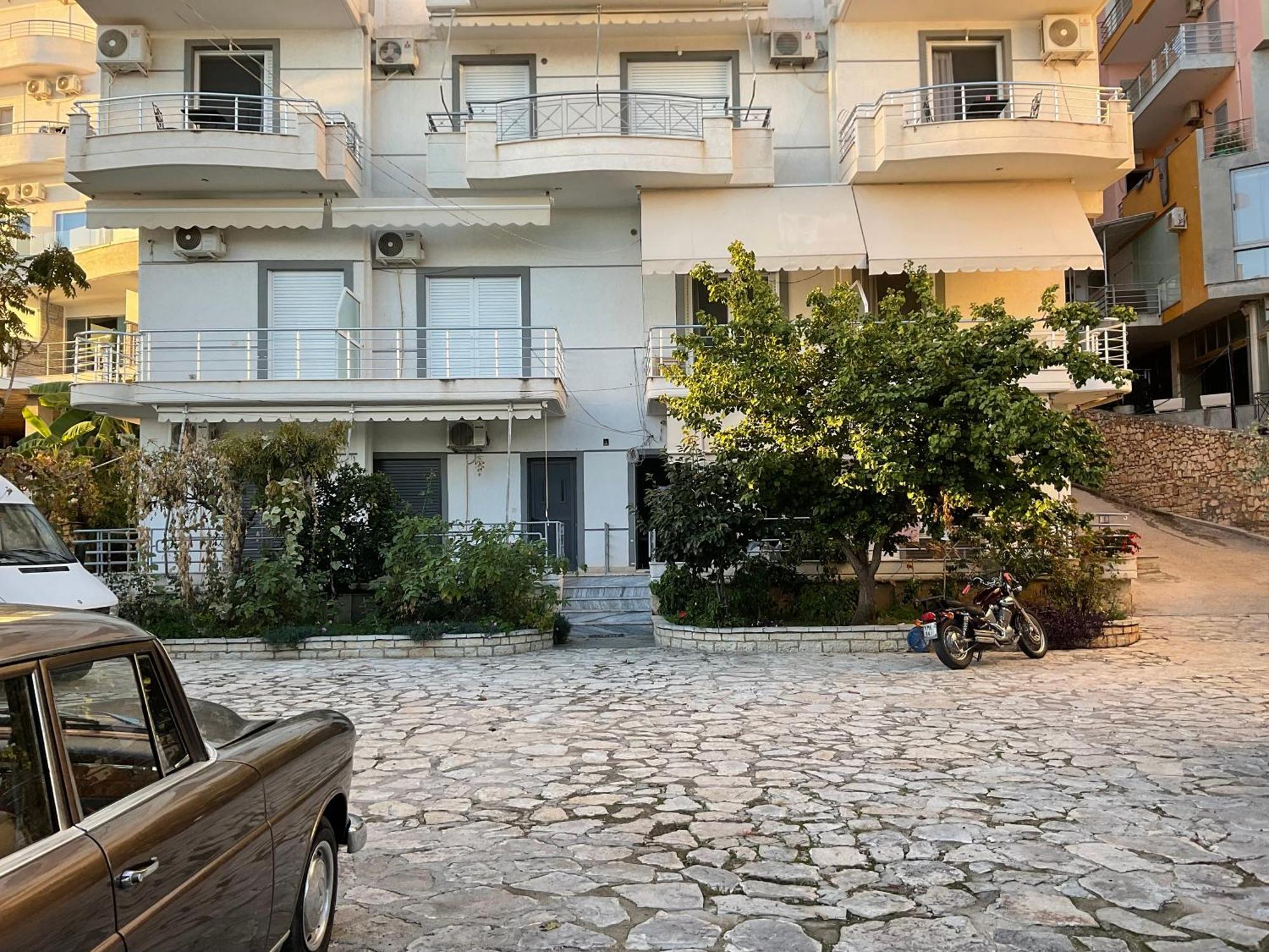 Mojito Beach Apartments With Free Parking Sarande Ngoại thất bức ảnh